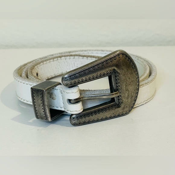 Western Urban‎ Outfitters White Cow Leather Thin Belt with Silver Buckle Size S main image 4